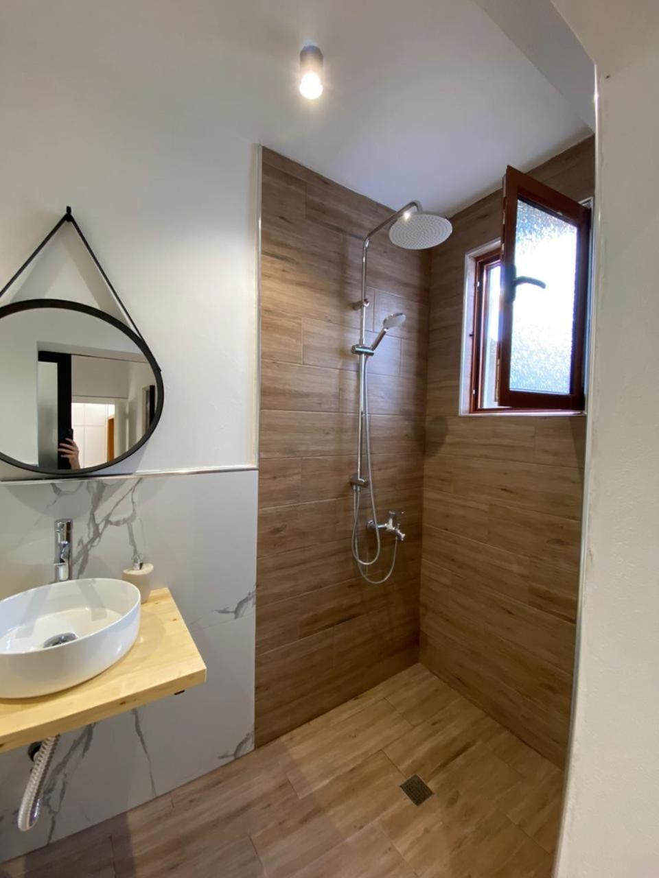 Ferienwohnung Vavla House Berat Exterior foto